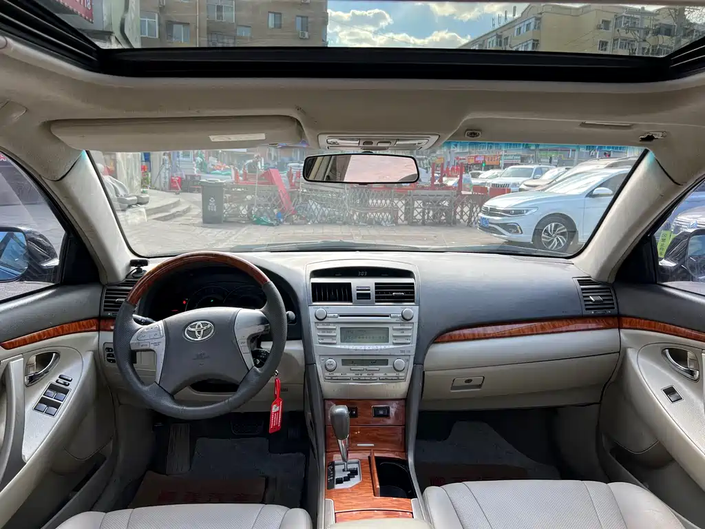 Camry 240 V Supreme