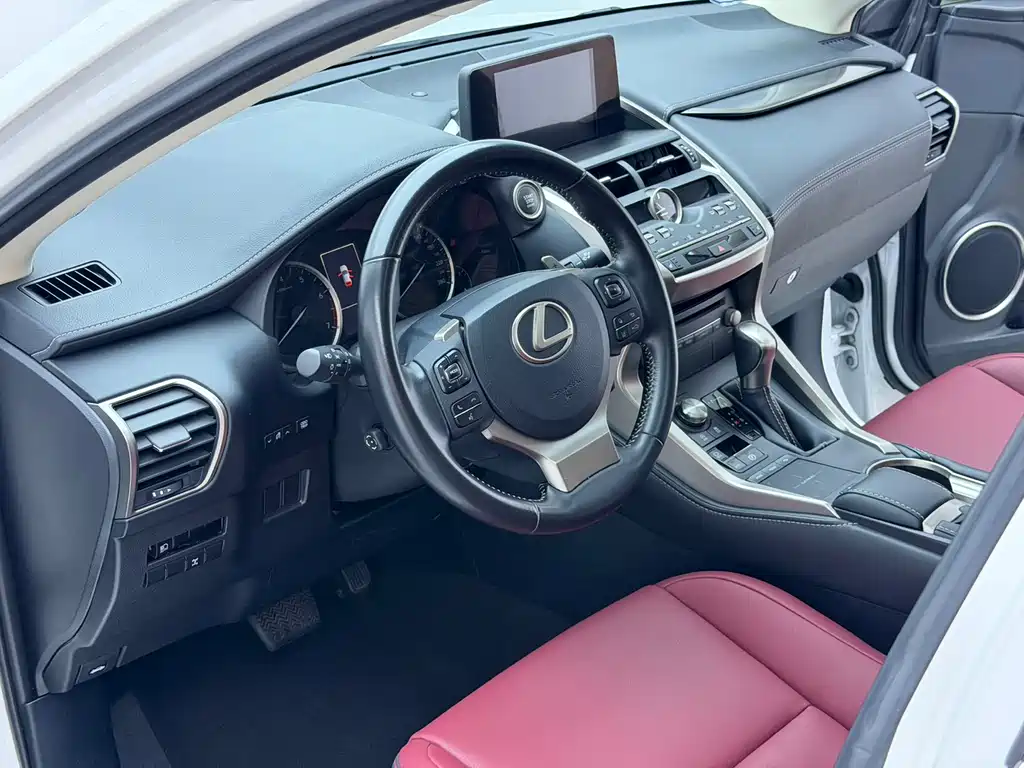 Lexus NX 200 AWD Sharp Style CN-V
