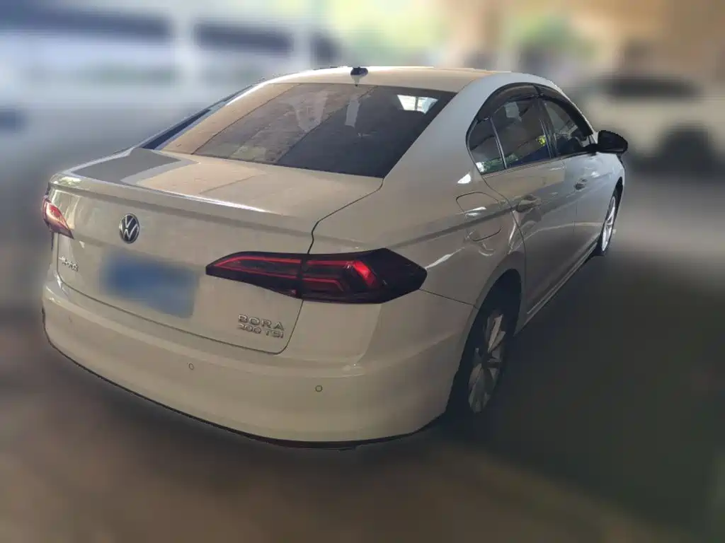 Bora 200 TSI DSG Comfort Connected