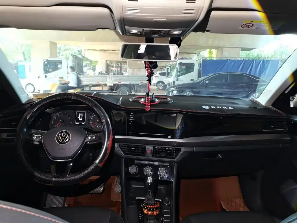 Bora 200 TSI DSG Comfort Connected