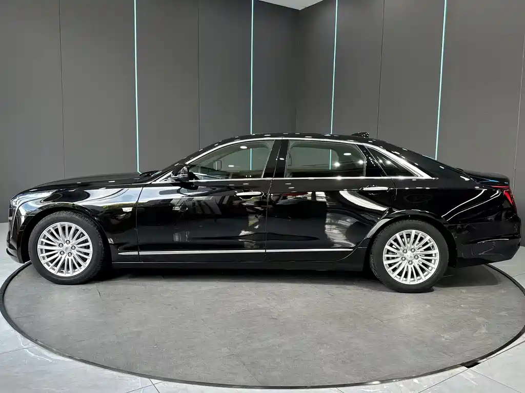 Cadillac CT6 28 T Style