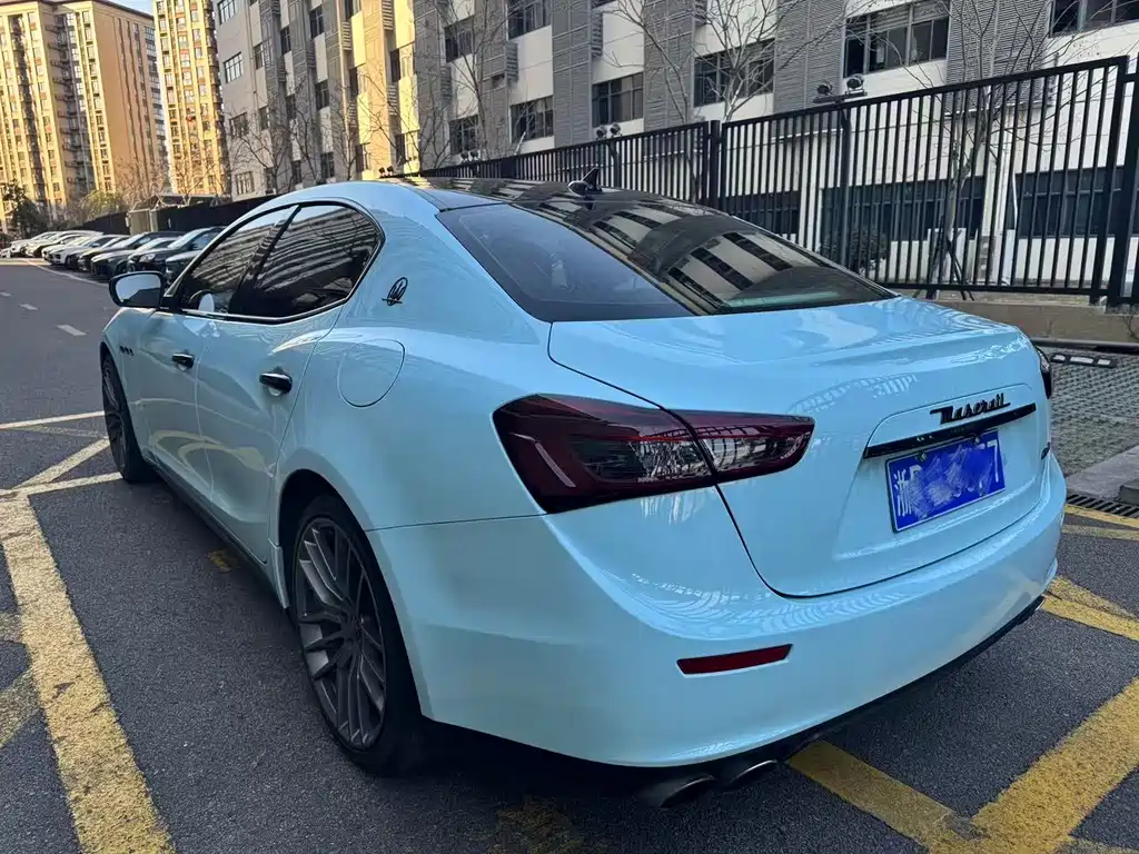 Ghibli 3.0 T Standard