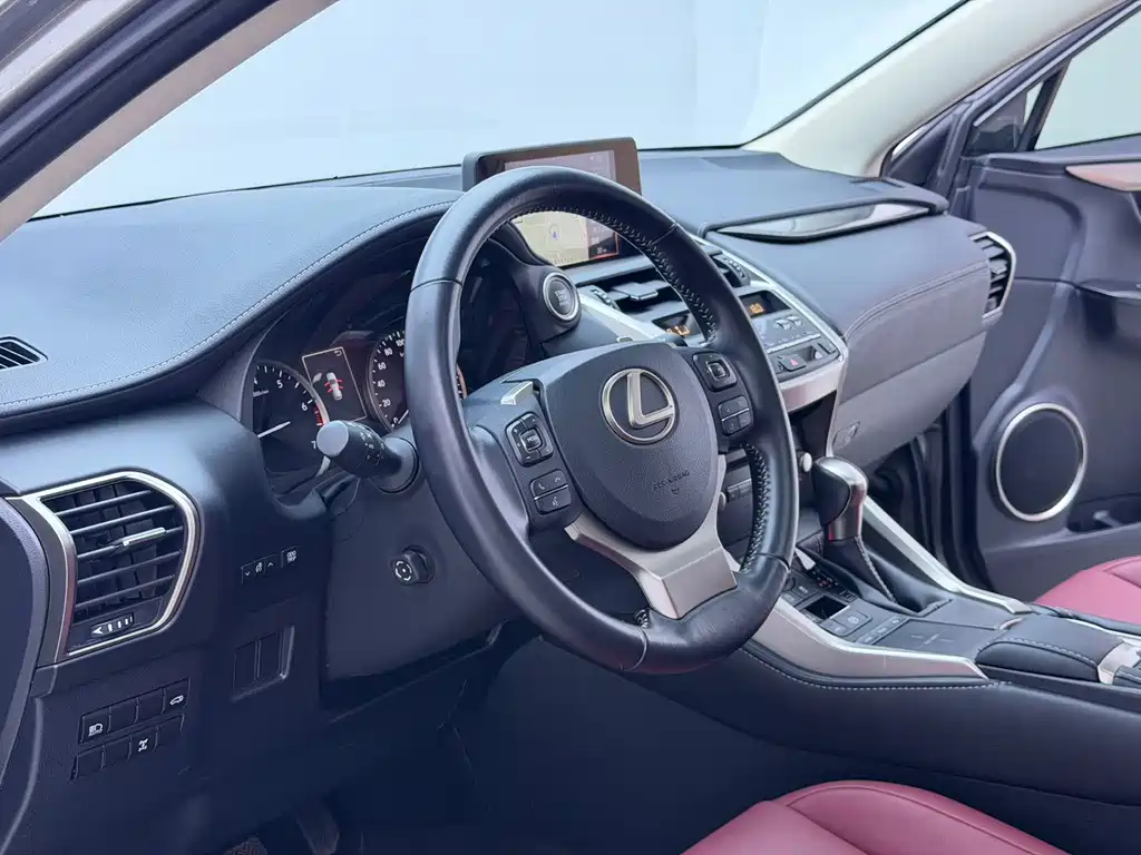 Lexus NX 200 AWD Sharp Style CN-V