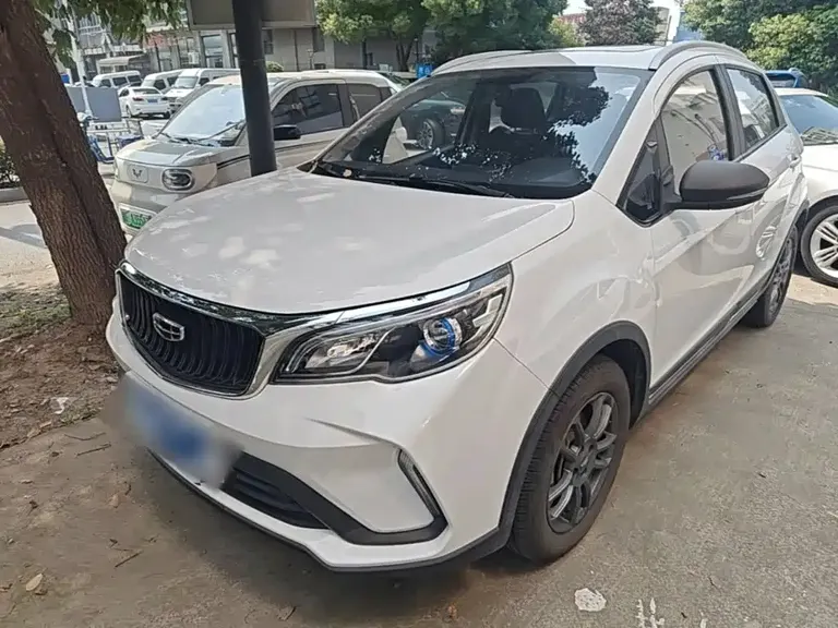 Geely Vision X3 PRO 1.5 L CVT Distinguished