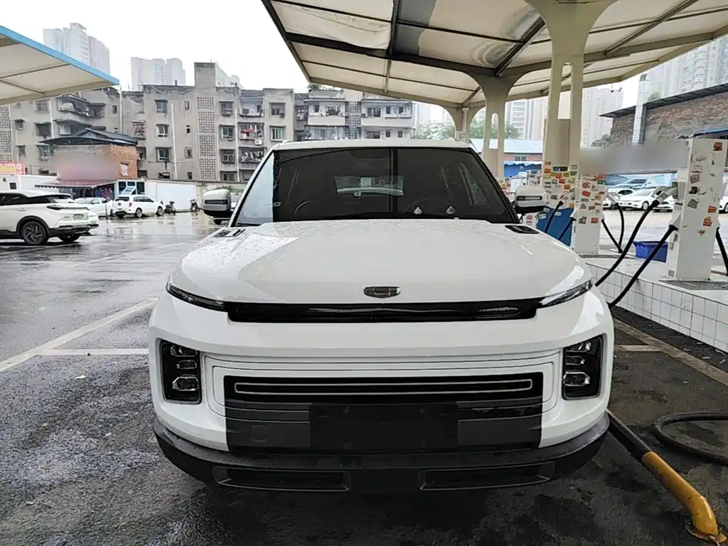 Geely ICON 1.5 TD i6 BSG