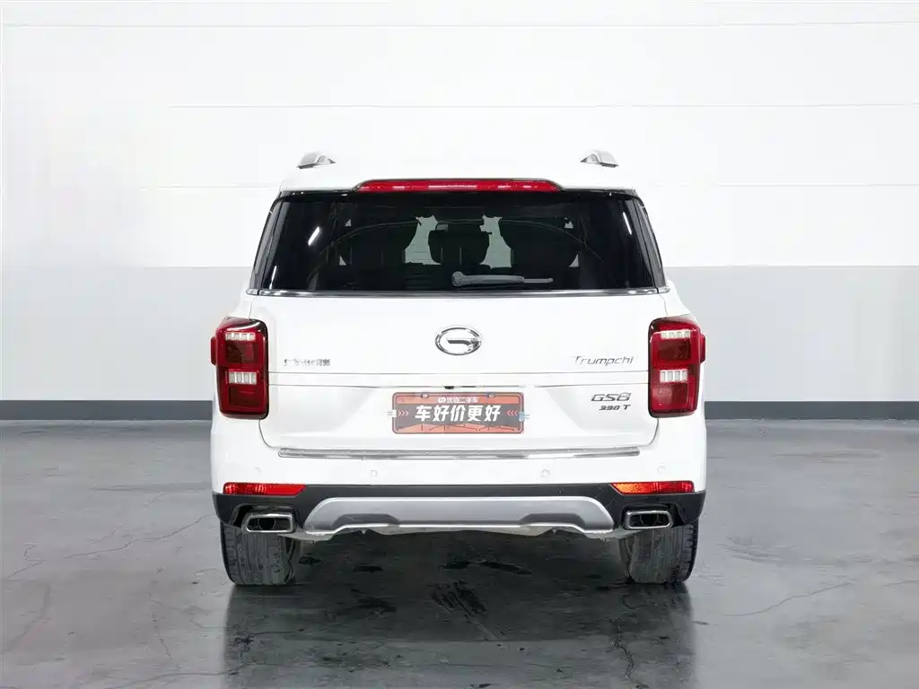 GAC Trumpchi GS8 390 T 2 WD Luxury Connected (7-seat)