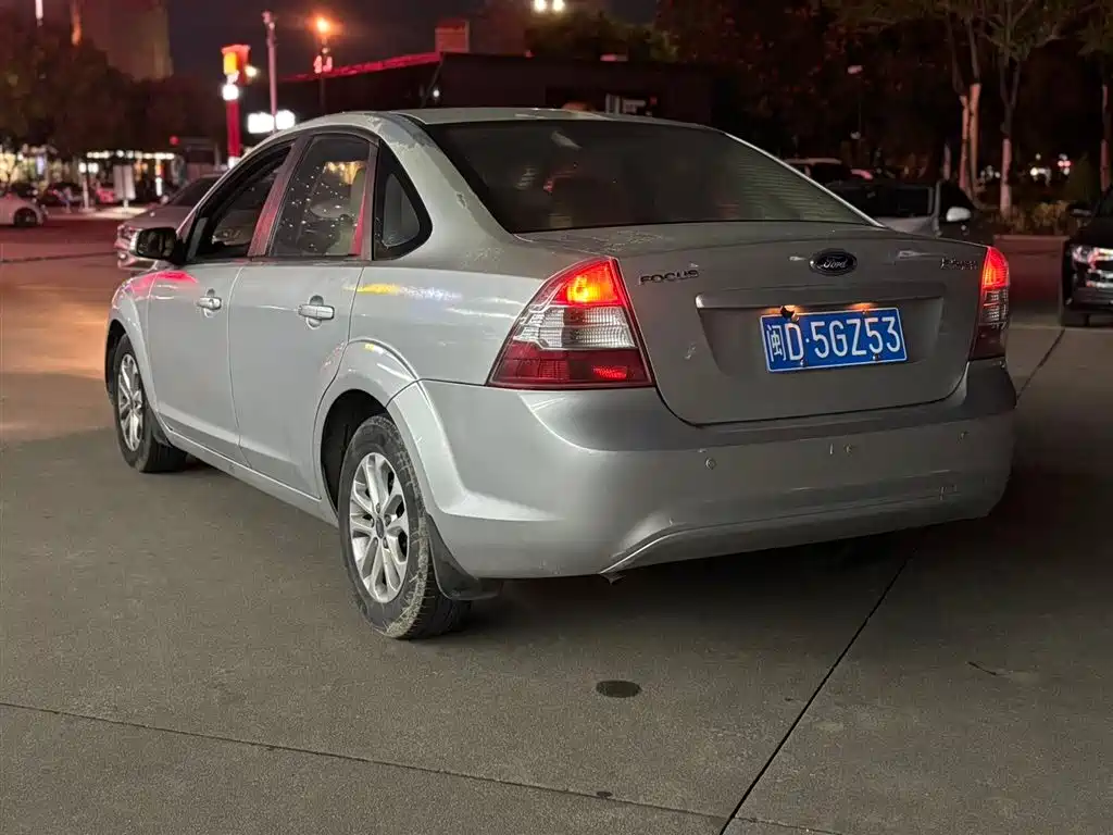 Focus Sedan Classic 1.8 L Auto Basic