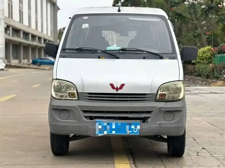 Wuling Zhiguang 1.2 L Utility LSI