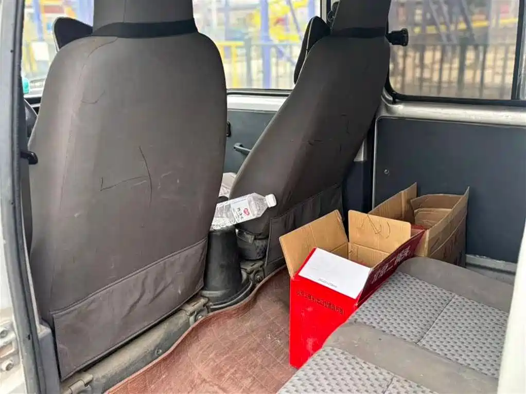 Wuling Zhiguang 1.2 L Utility LSI