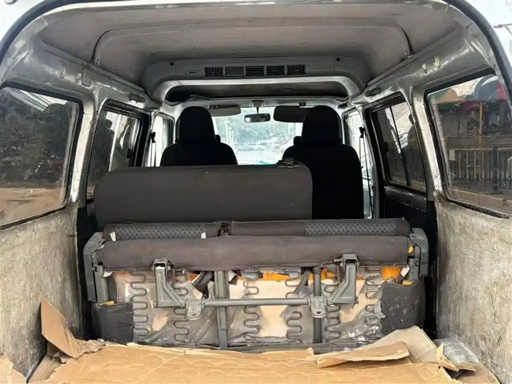Wuling Zhiguang 1.2 L Utility LSI