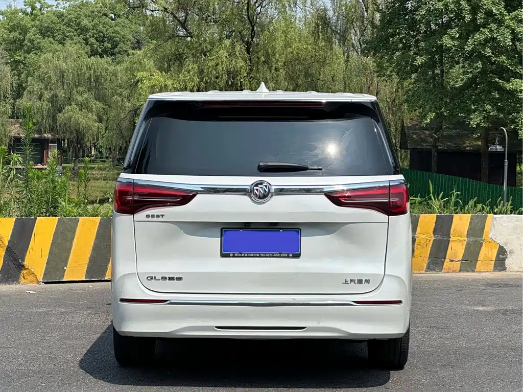 Buick GL8 ES LaCrosse 653 T Premium