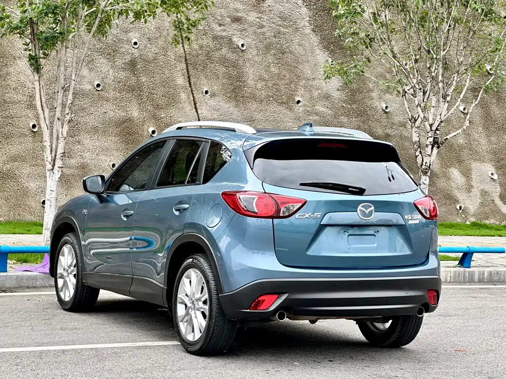 Mazda CX-5 2.5 L Auto 4 WD Distinguished