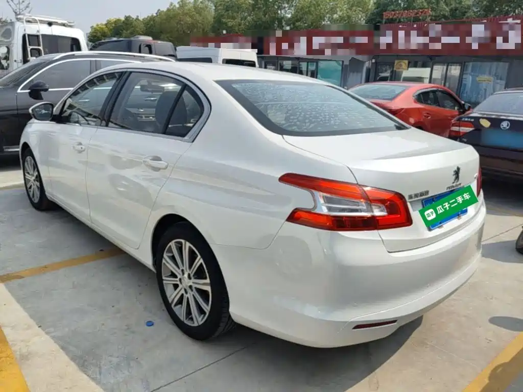 Peugeot 408 1.8 L Auto Luxury
