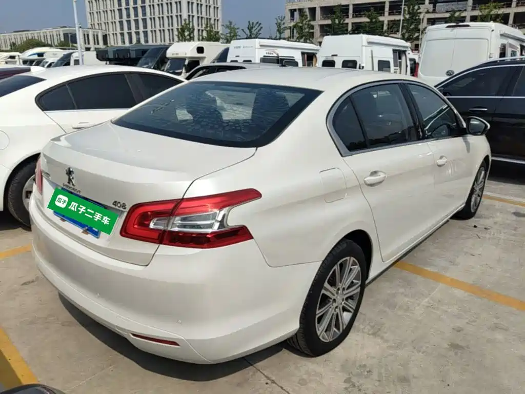 Peugeot 408 1.8 L Auto Luxury