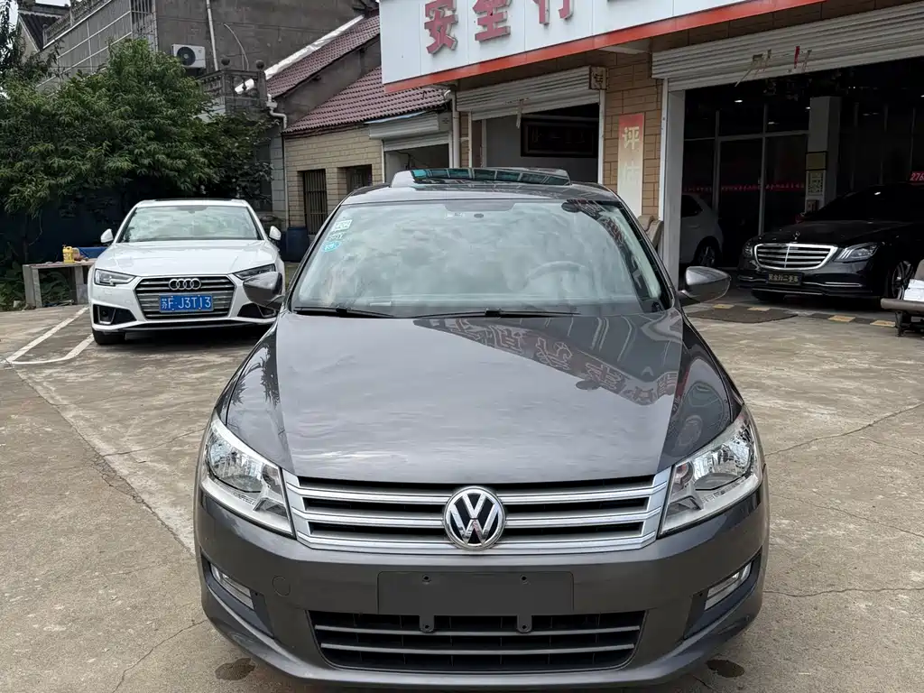 Santana 桑塔纳 2015款 1.6 L 自动豪华版