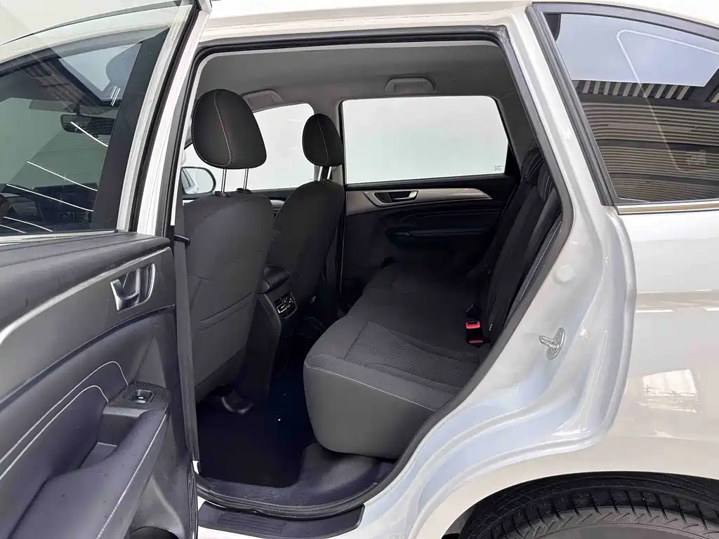Haval M6 PLUS 1.5 T DCT Elite Connected