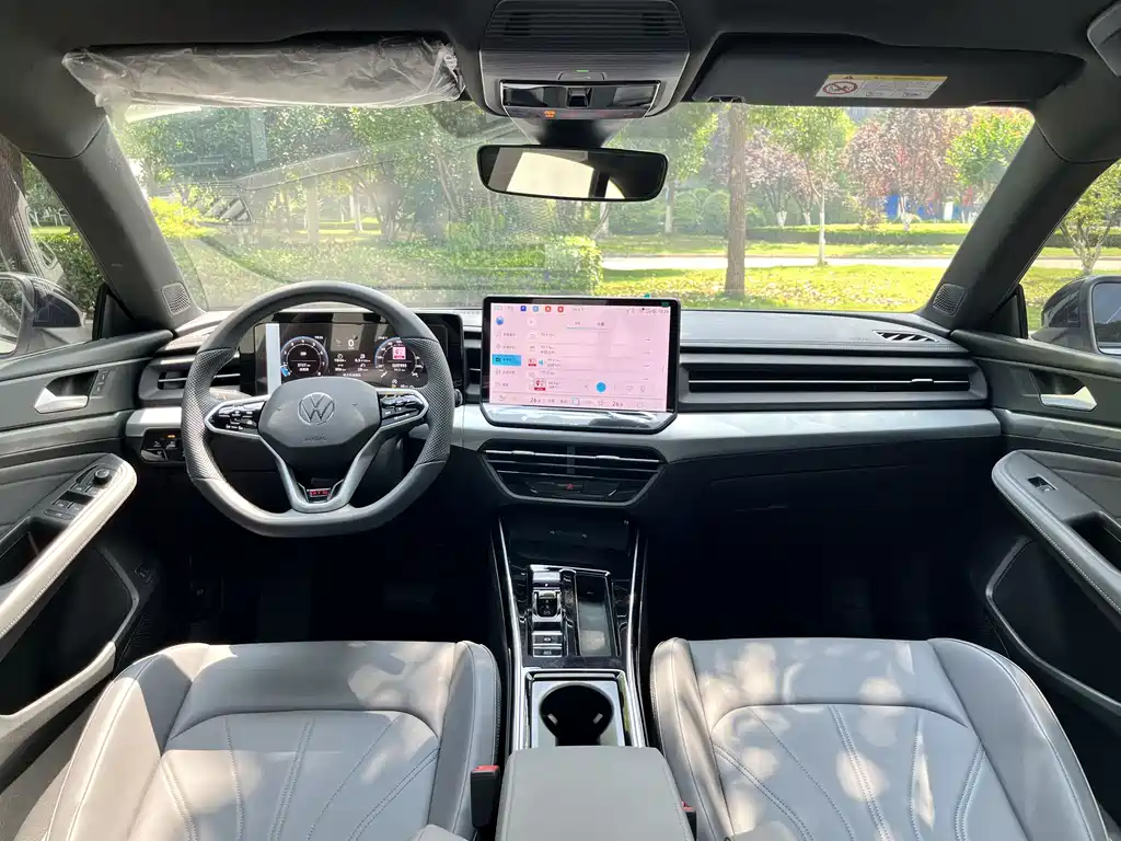 Lamando Lamando L GTS 380 TSI