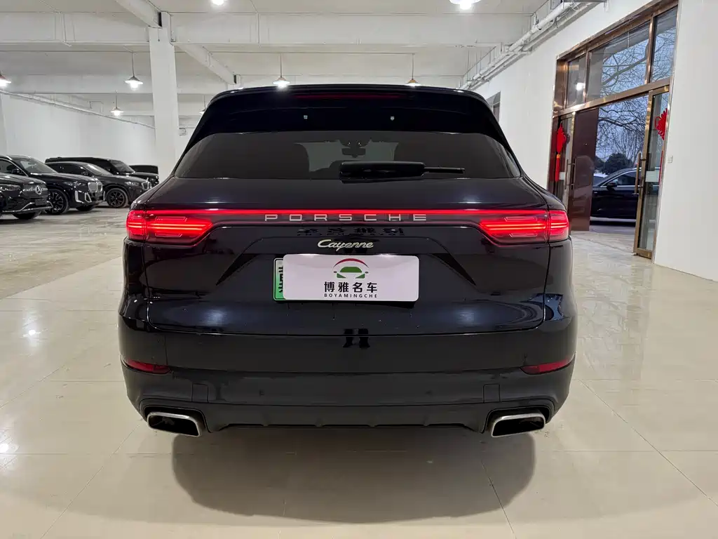 Cayenne NEV Cayenne E-Hybrid 2.0 T Platinum