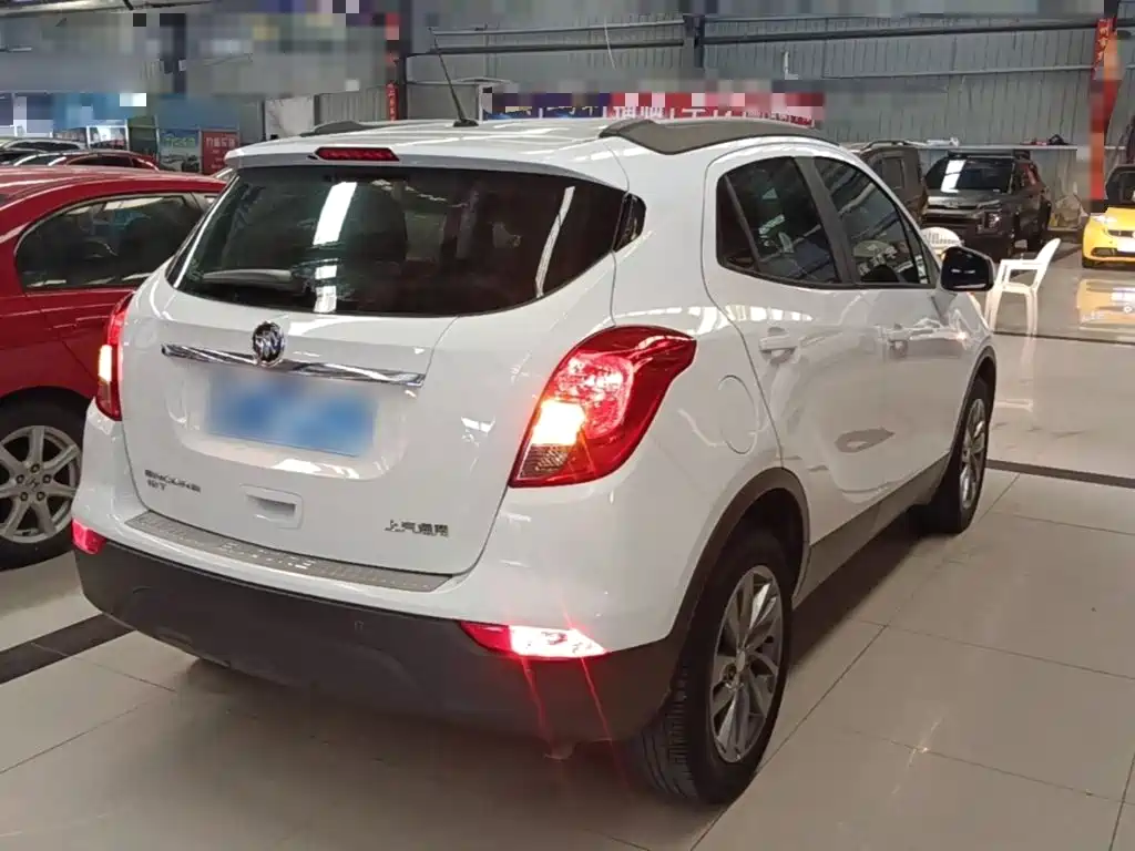 Encore 18 T Auto 2 WD Urban Leading