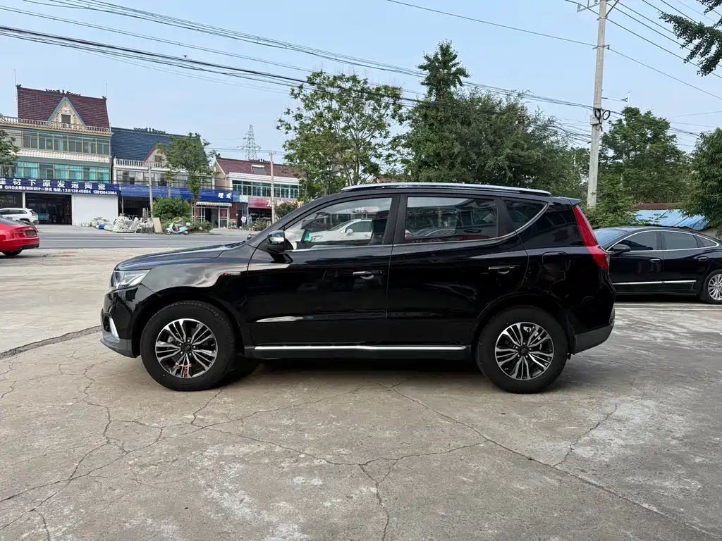 Vision X6 1.3 T CVT Flagship