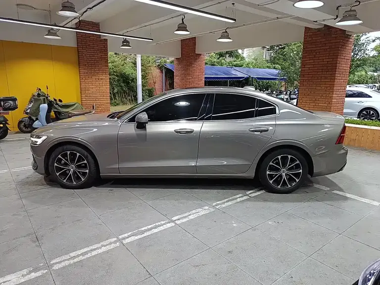 Volvo S60 T4 Smart Ease Luxury