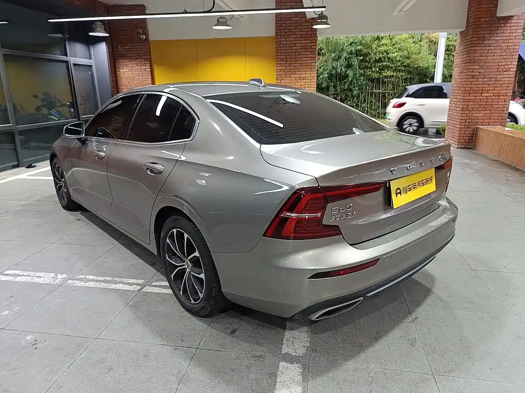Volvo S60 T4 Smart Ease Luxury