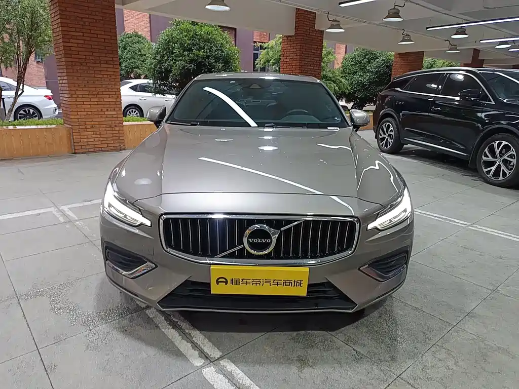 Volvo S60 T4 Smart Ease Luxury