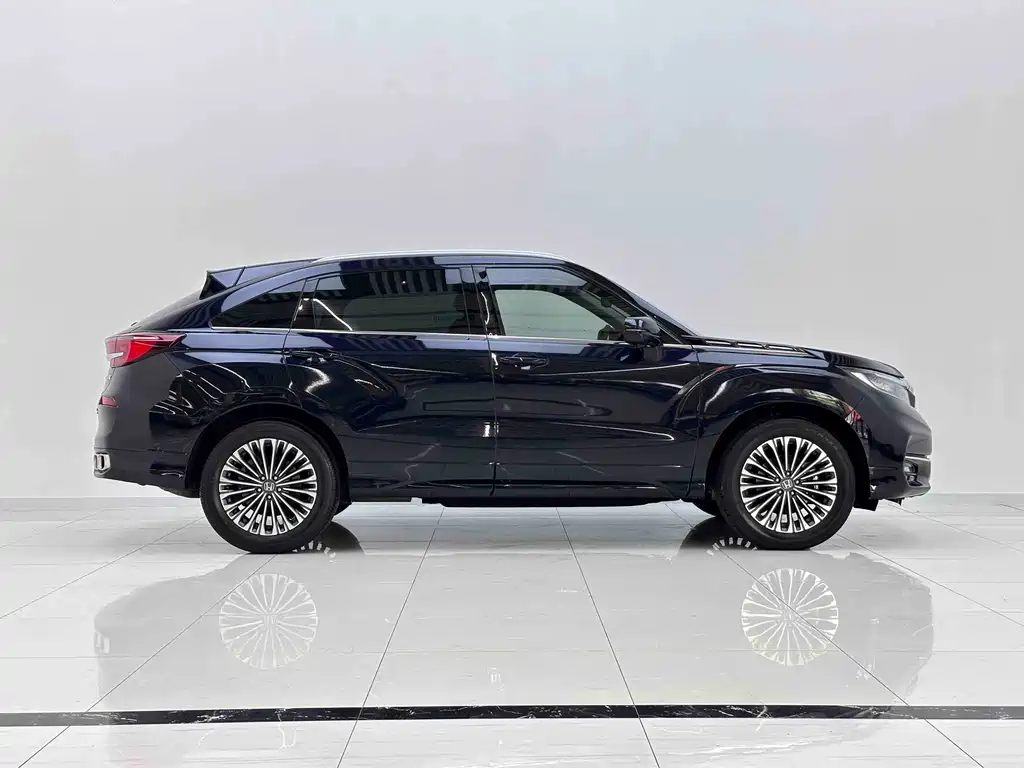 Avancier 370 TURBO 4 WD Premium