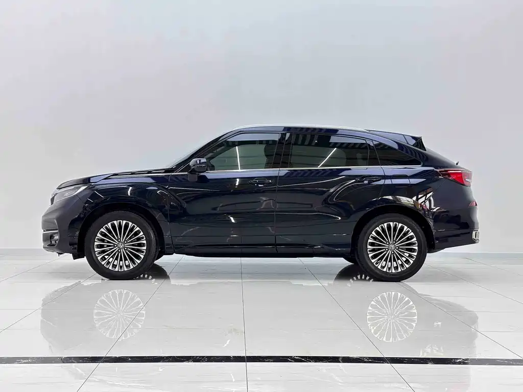 Avancier 370 TURBO 4 WD Premium