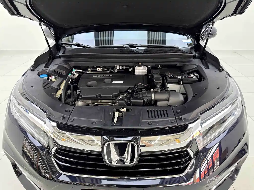 Avancier 370 TURBO 4 WD Premium