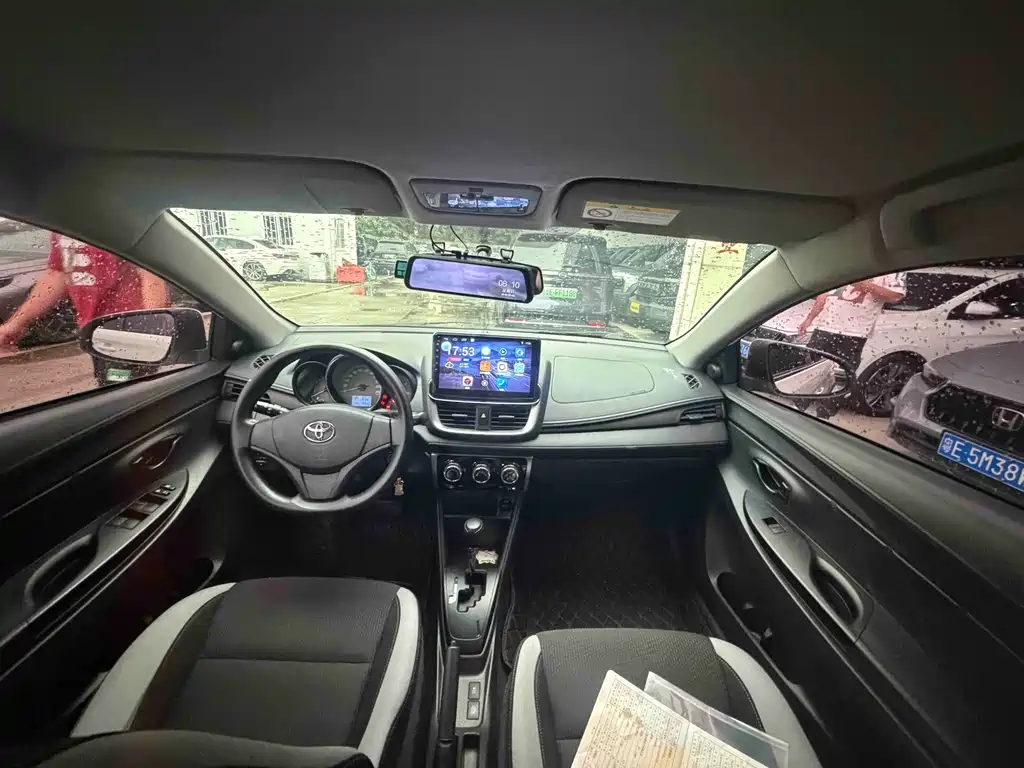 YARiS L Zhixuan 1.5 L CVT Leading