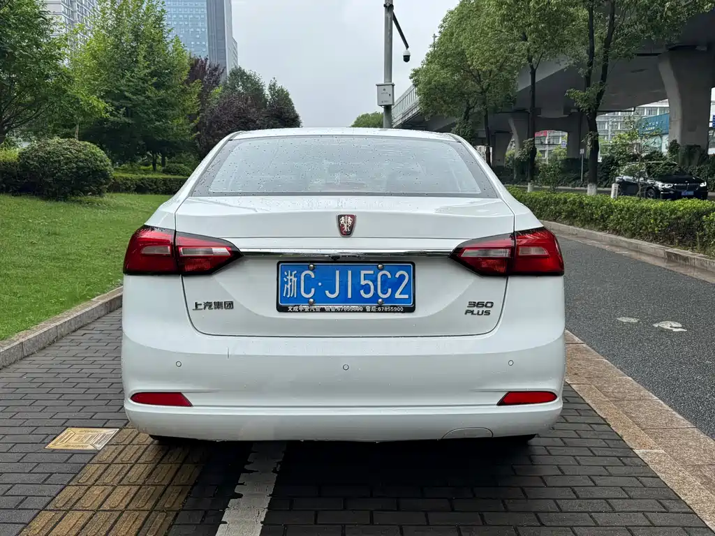 Roewe 360 PLUS 1.5 L Auto Luxury