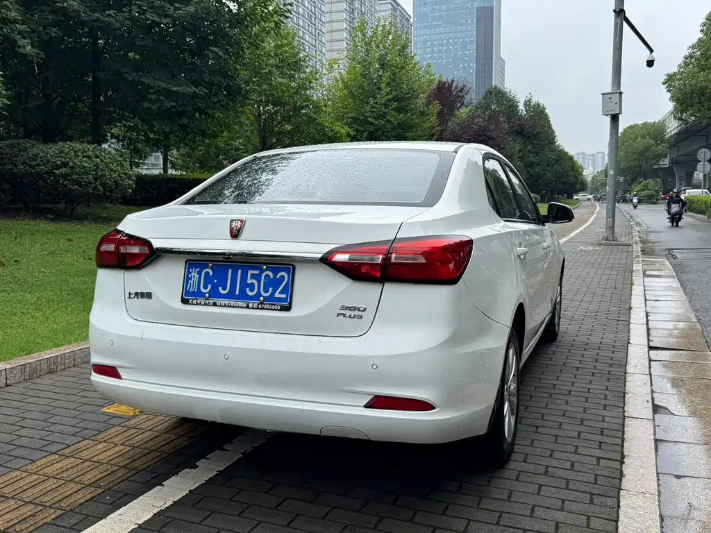 Roewe 360 PLUS 1.5 L Auto Luxury