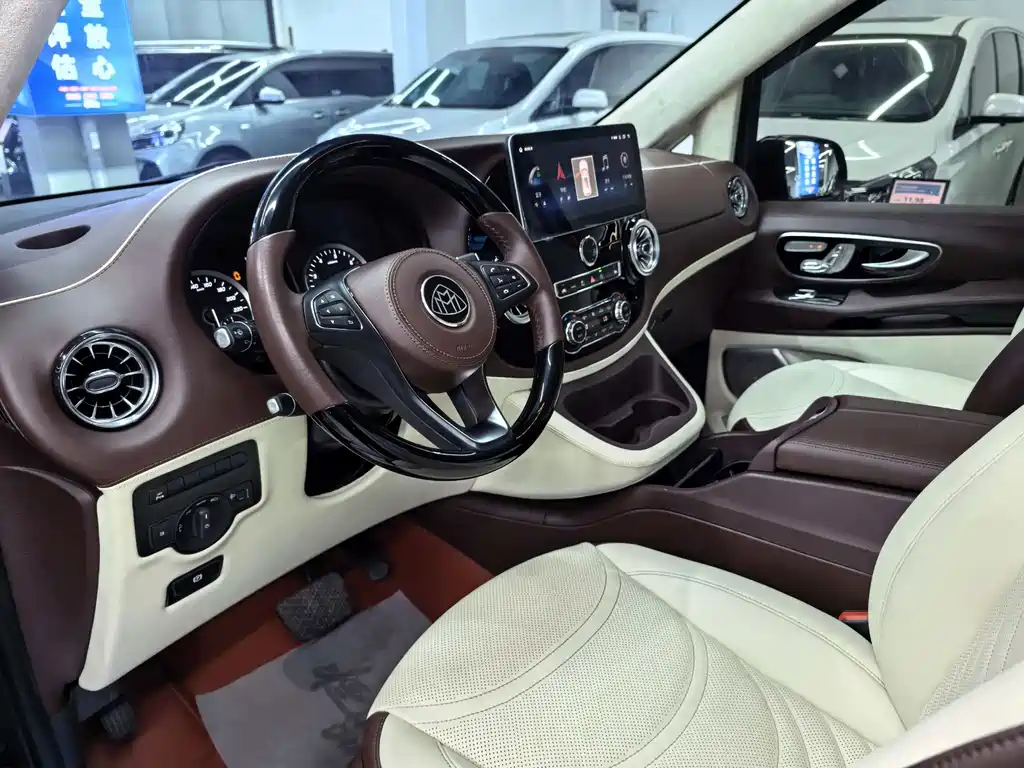 Vito 2.0 T Business 7-seat