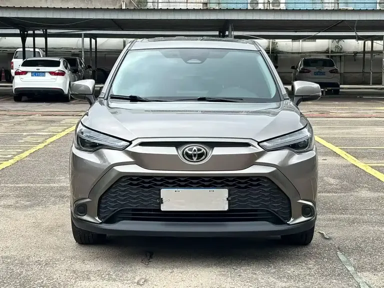 Toyota Frontlander 2.0 L CVT Luxury