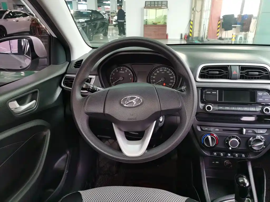 Accent 1.4 L Auto Leap Enjoyment CN-V