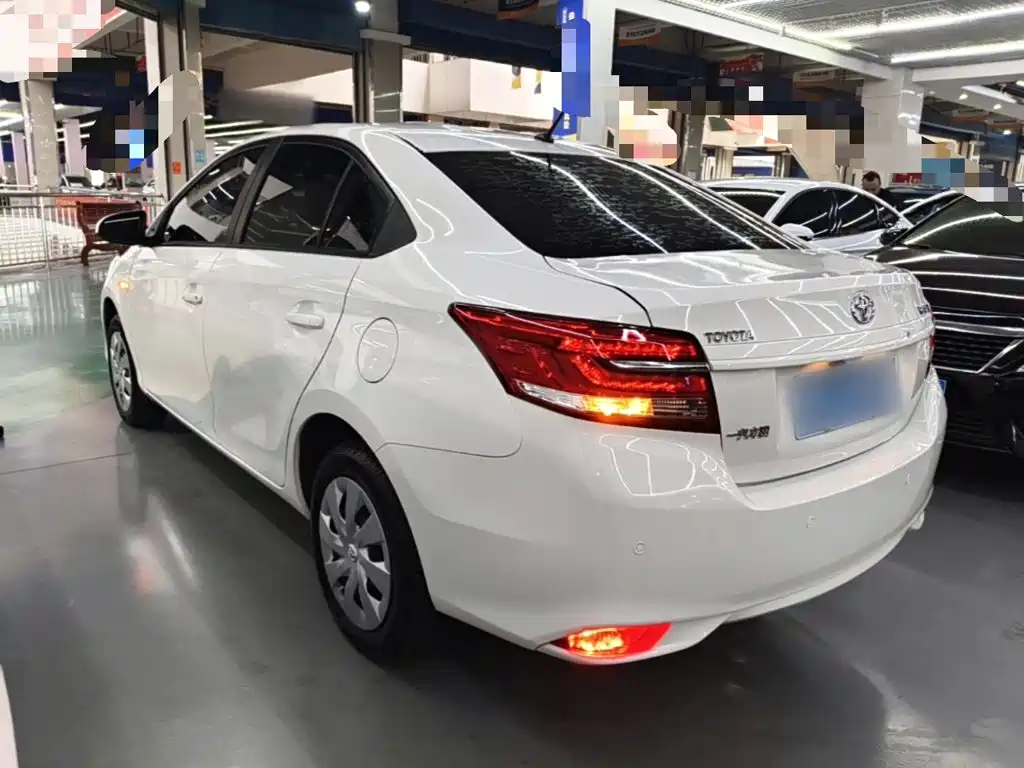 Vios 1.5 L CVT Creation