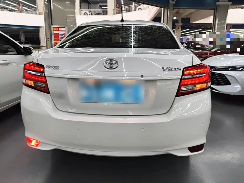 Vios 1.5 L CVT Creation