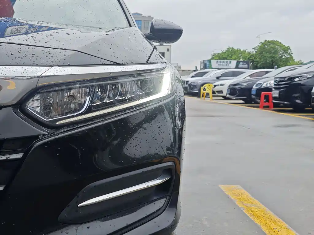 Accord Sharp· Hybrid 2.0 L Sharp Cool CN-VI