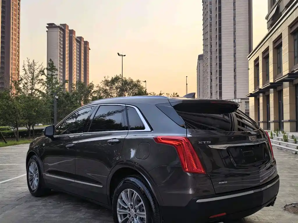 Cadillac XT5 28 T 4 WD Luxury
