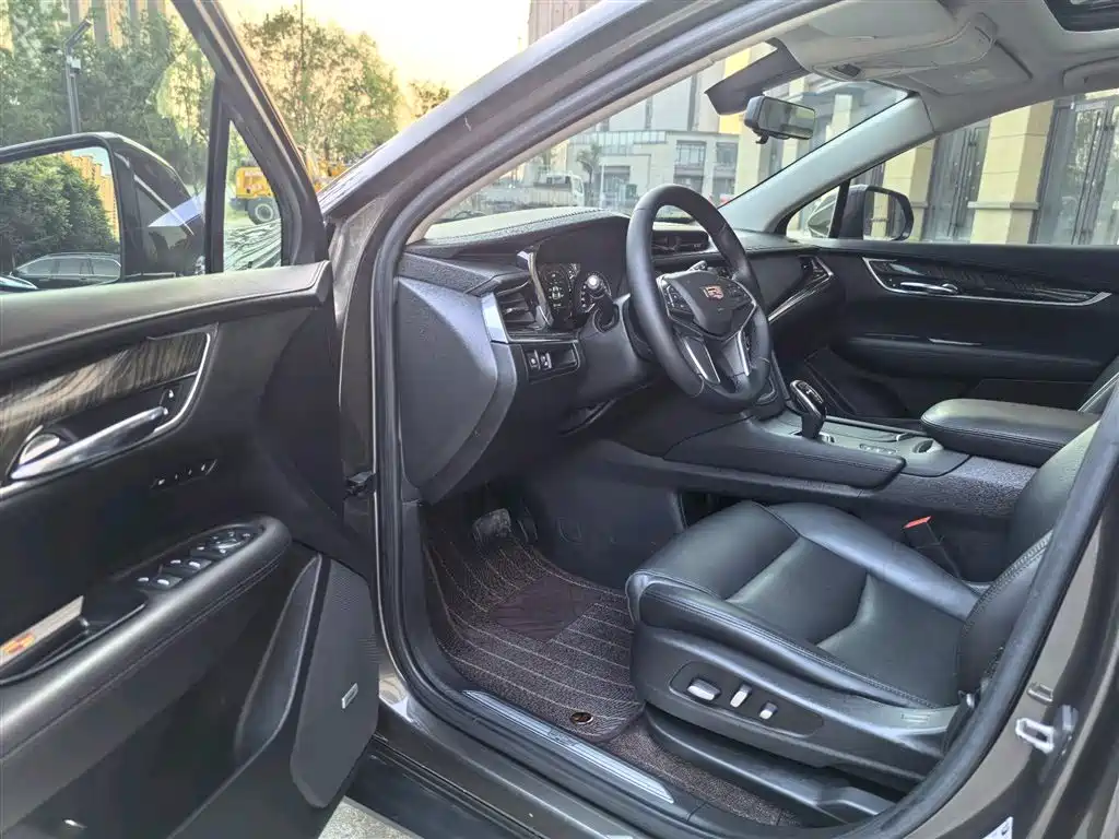 Cadillac XT5 28 T 4 WD Luxury