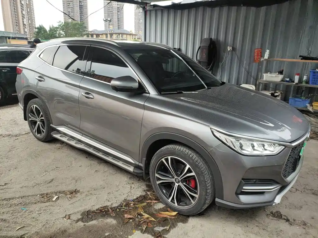 Song PLUS 1.5 T Auto Distinguished