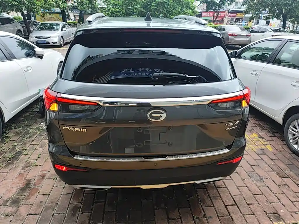 GAC Trumpchi GS4 270 T Auto Connected Tech