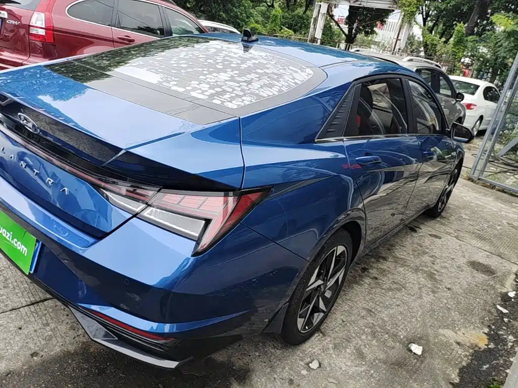 Elantra 1.5 L CVT LUX Distinguished