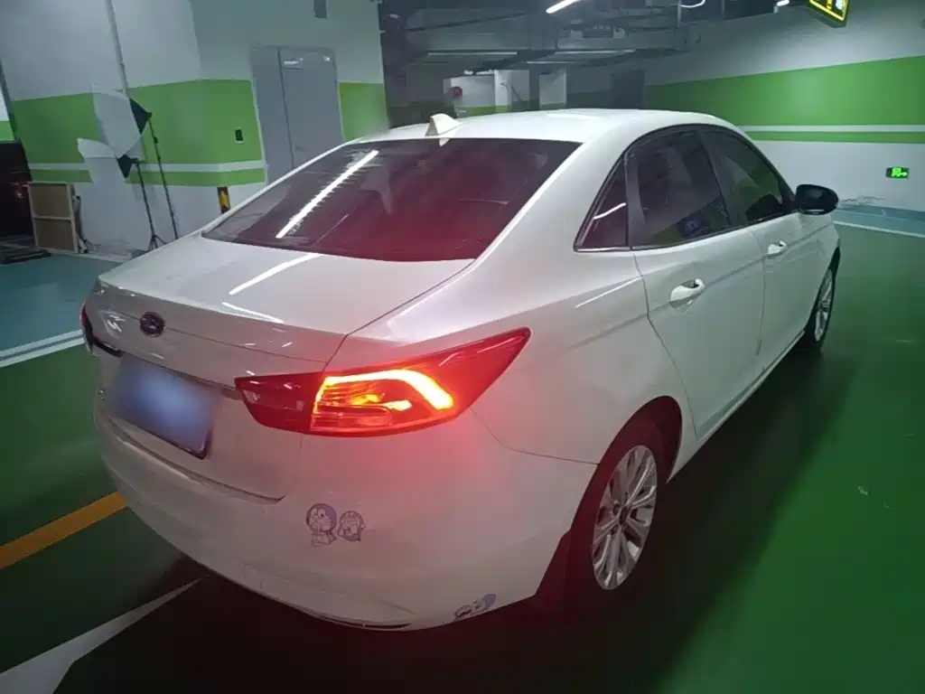 Escort 1.5 L Auto Fashion