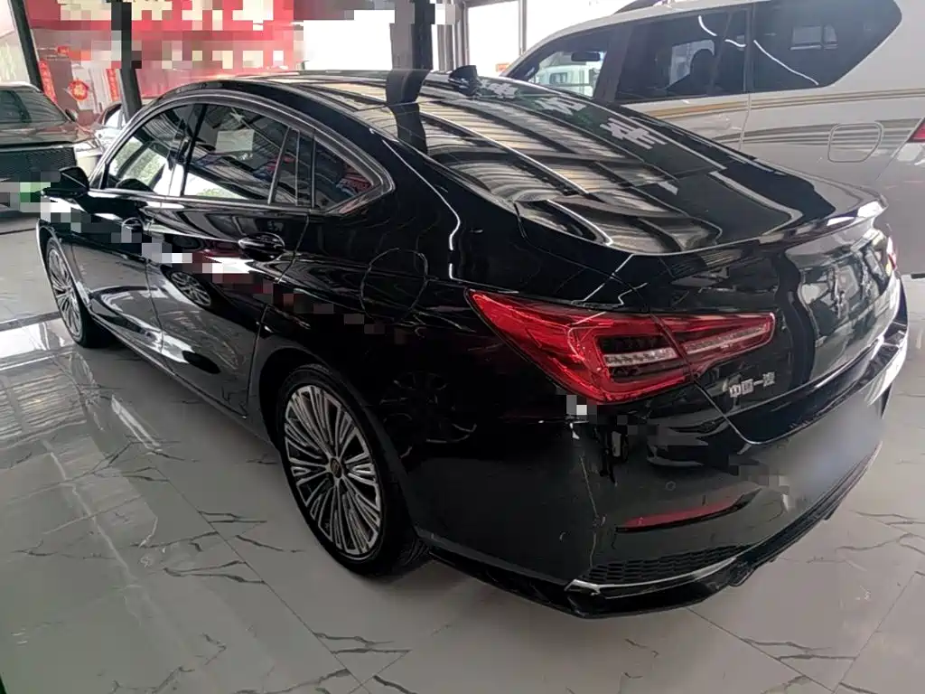 Hongqi H5 1.5 T DCT Flagship Charm