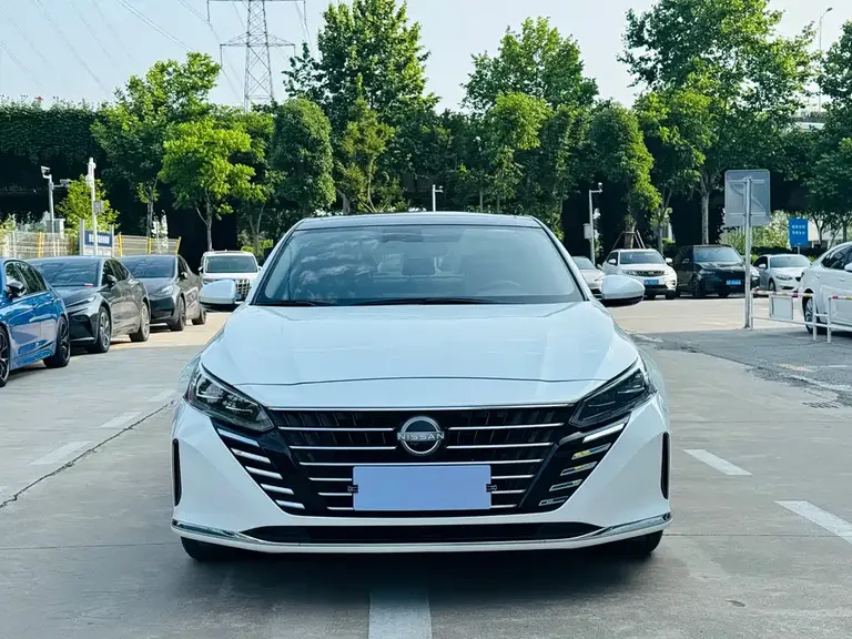 Nissan Teana 2.0 L XL-TLS Joy