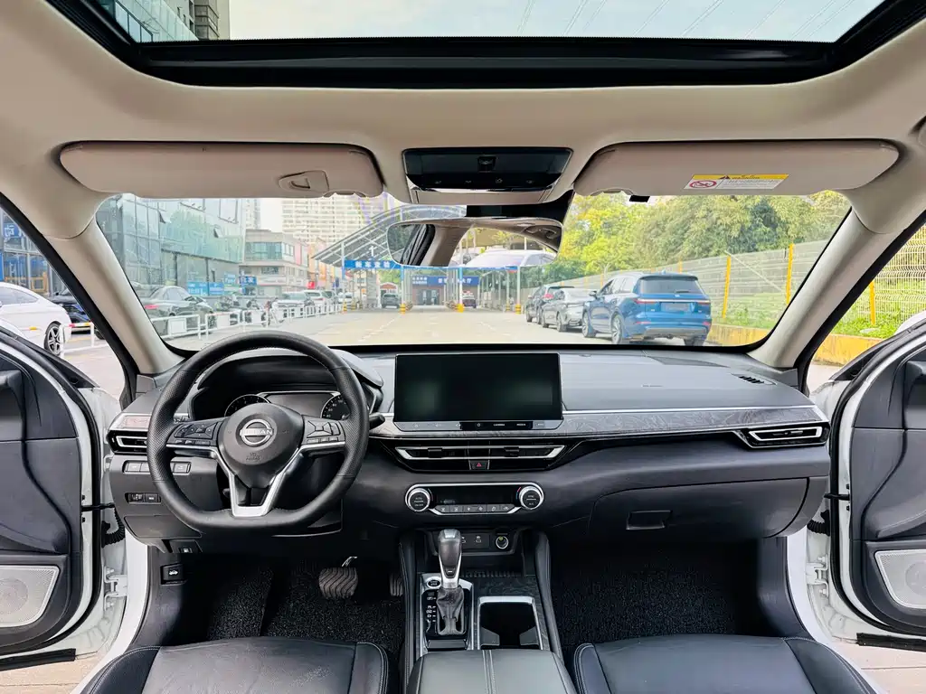 Teana 2.0 L XL-TLS Joy