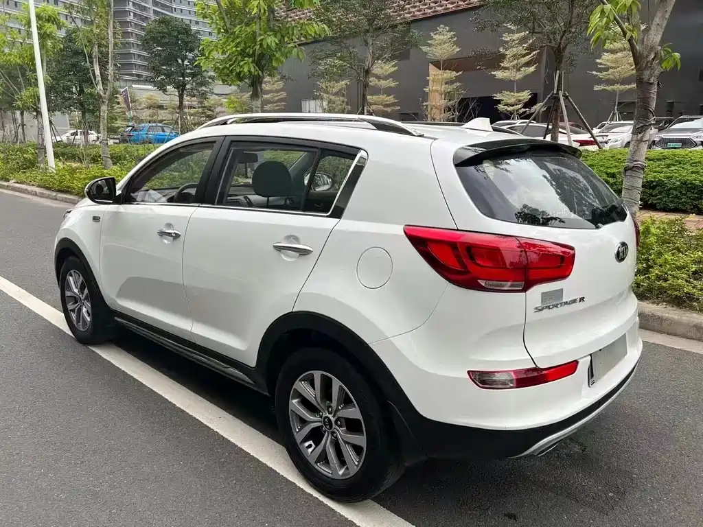 Sportage 2.0 L Auto 2 WD GL
