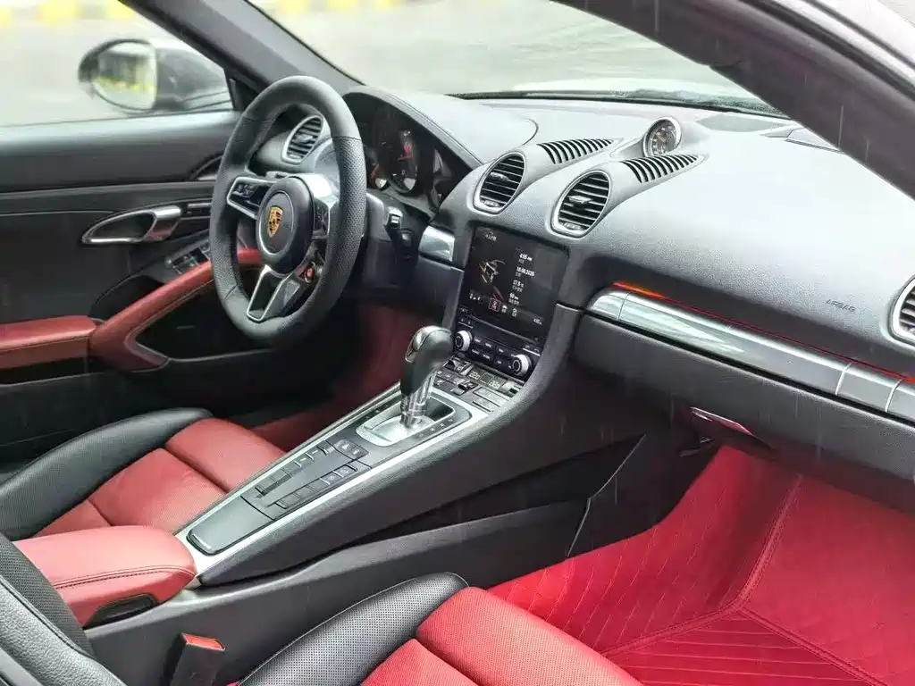 Porsche 718 Cayman 2.0 T